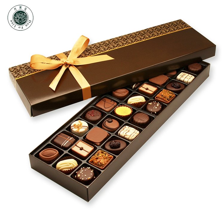 lid and bottom 2 piece boutique gift box for candy golden chocolate gift packaging box with ribbon