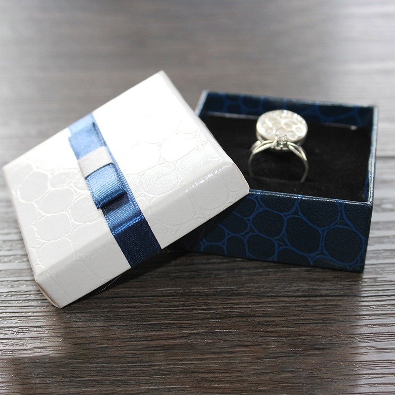 Wholesale new design Factory Crocodile grain ring box Jewelry Paper Box Drawer Jewelry Packaging Box With Ribbon