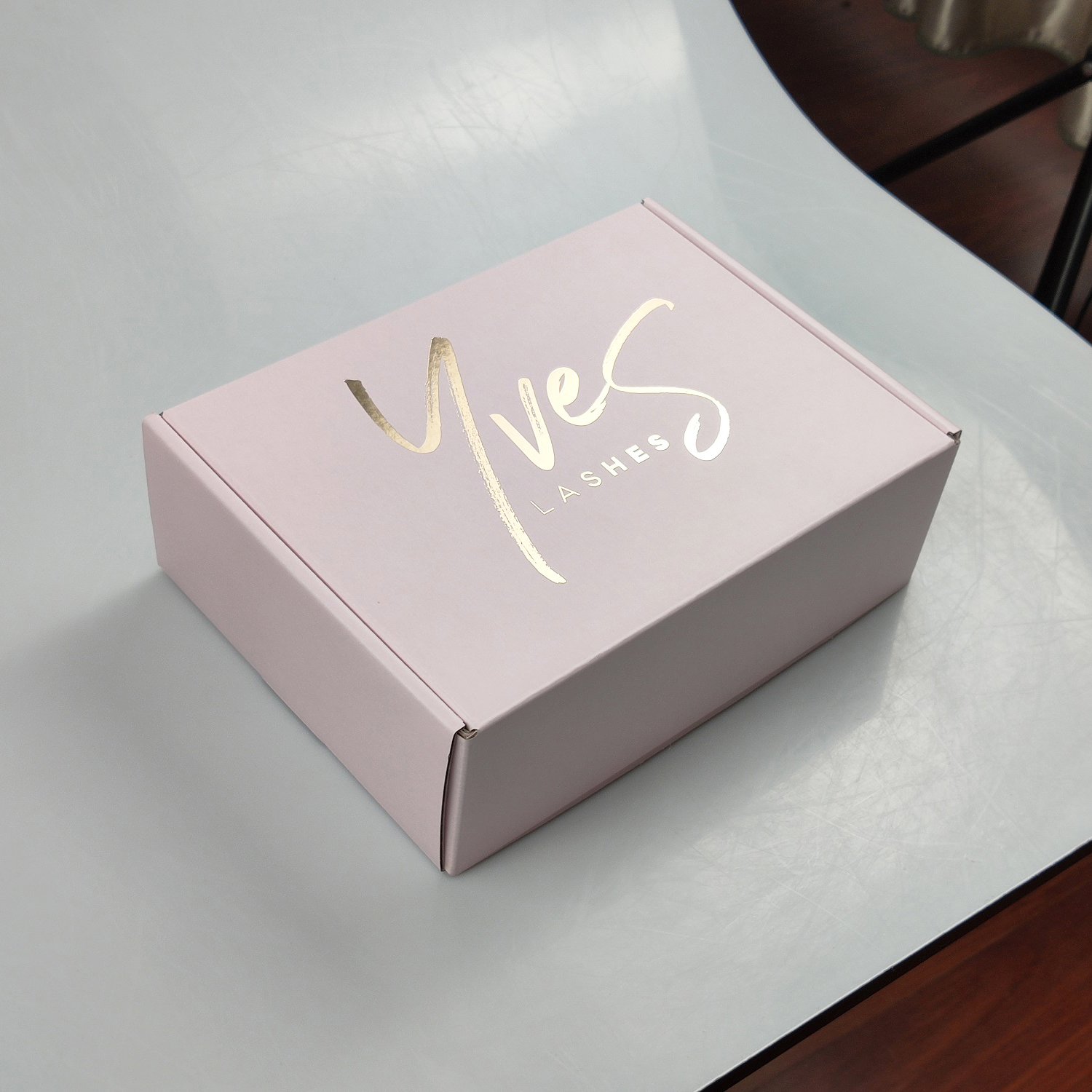 Custom Double Side LOGO Printed Recycle Material Foil UV Stamping Corrugated Mailer Boxes Shipping Box For Packaging