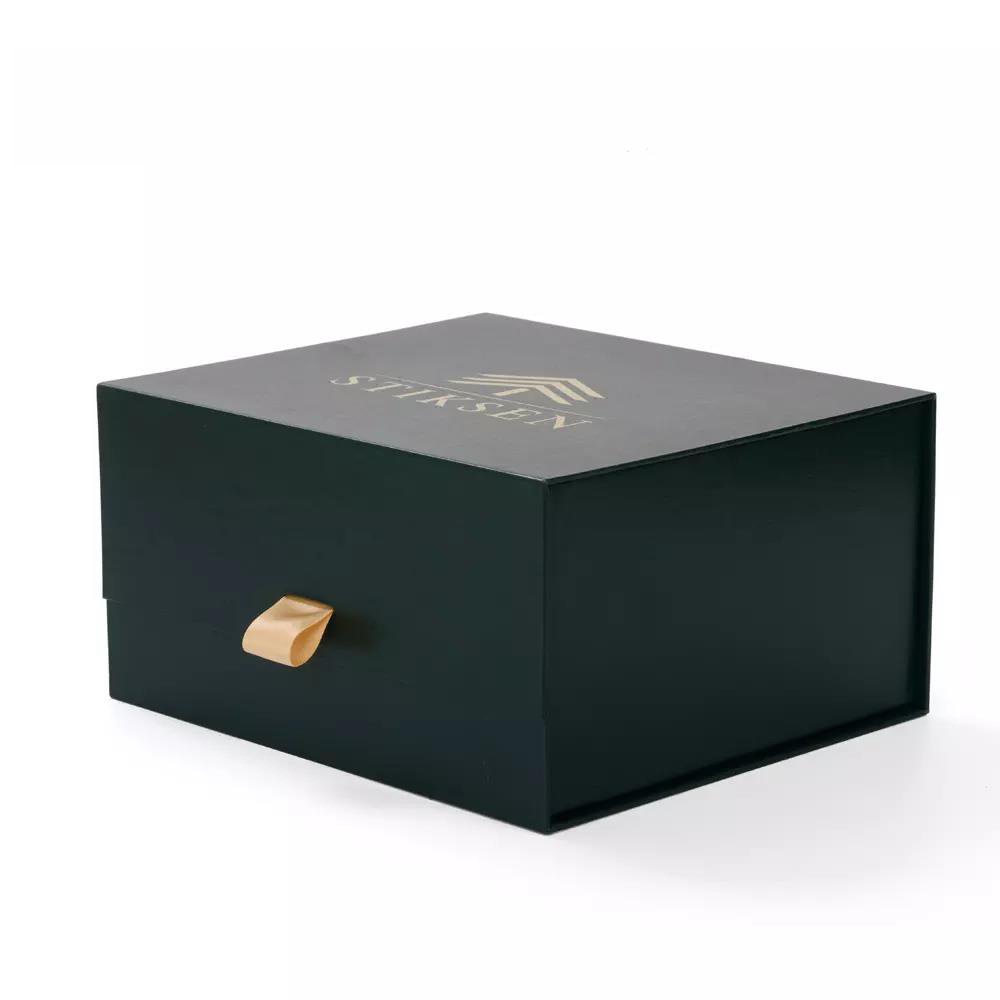 Wholesale Custom Logo Baseball Cap Snapcap Paper Box Hat Packaging Magnet Lid Foldable Cardboard Gift Box With Ribbon Closure