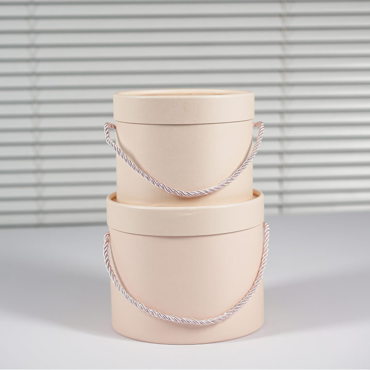 Fashion Gift Customized Packaging Cylinder Biodegradable Kraft Paper Christmas Valentine's Day Flower Box Handheld