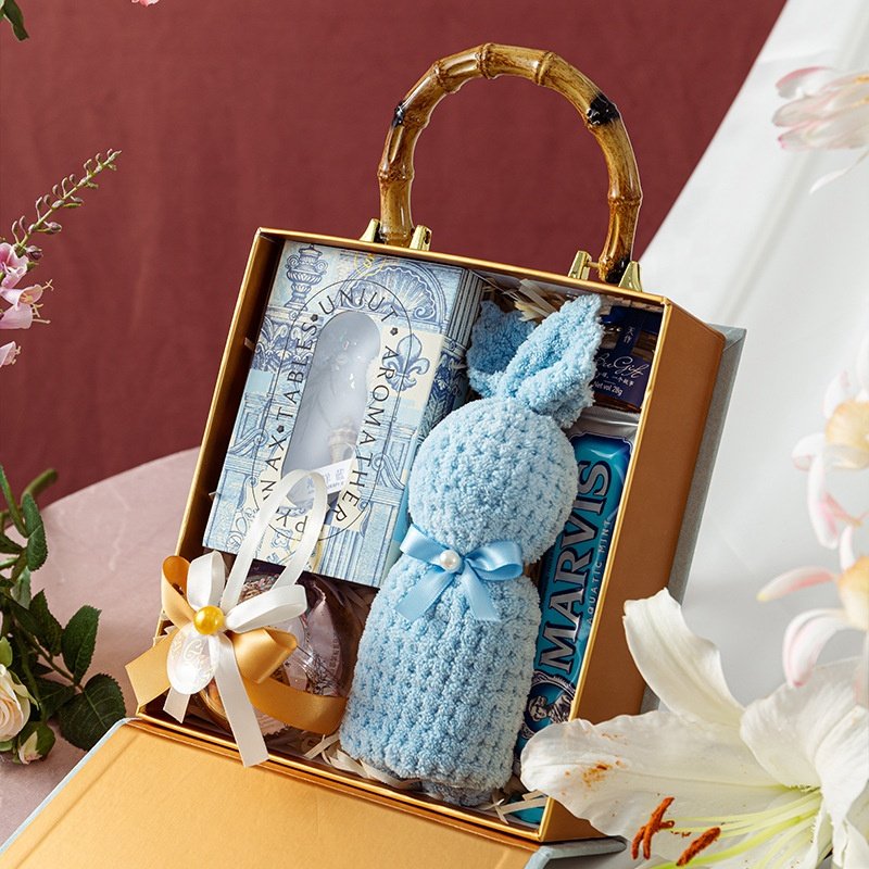 2024 new design cardboard box wedding gift box wholesales
