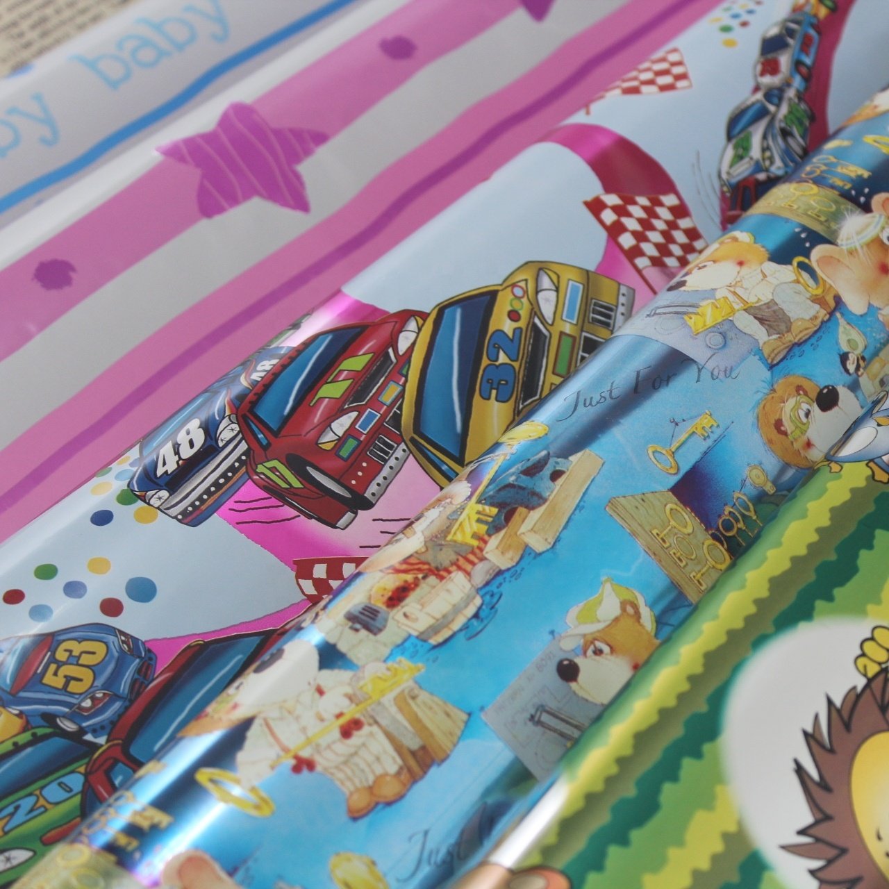 Metallic Gravure Customized Print Coated Children Wrapping Paper Rolls Sheets for Kids Gifts Packaging