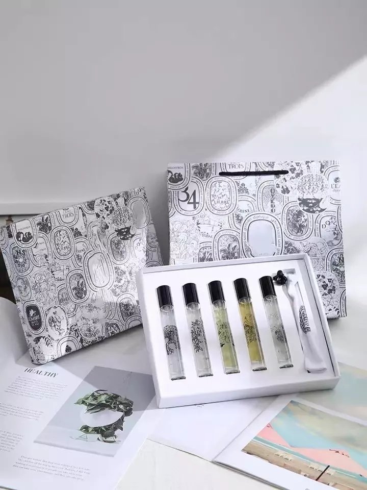 Customized Cardboard Beauty Product Cosmetic Box Luxury Perfume Essential Oil Paper Gift Box With EVA Insert