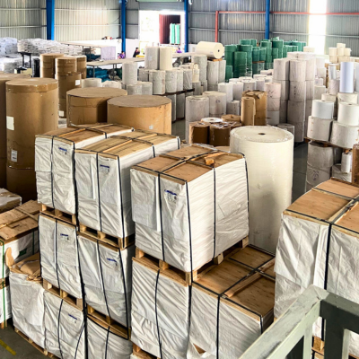 Packaging paper in various sizes can provide customized tracing paper with printed patterns.