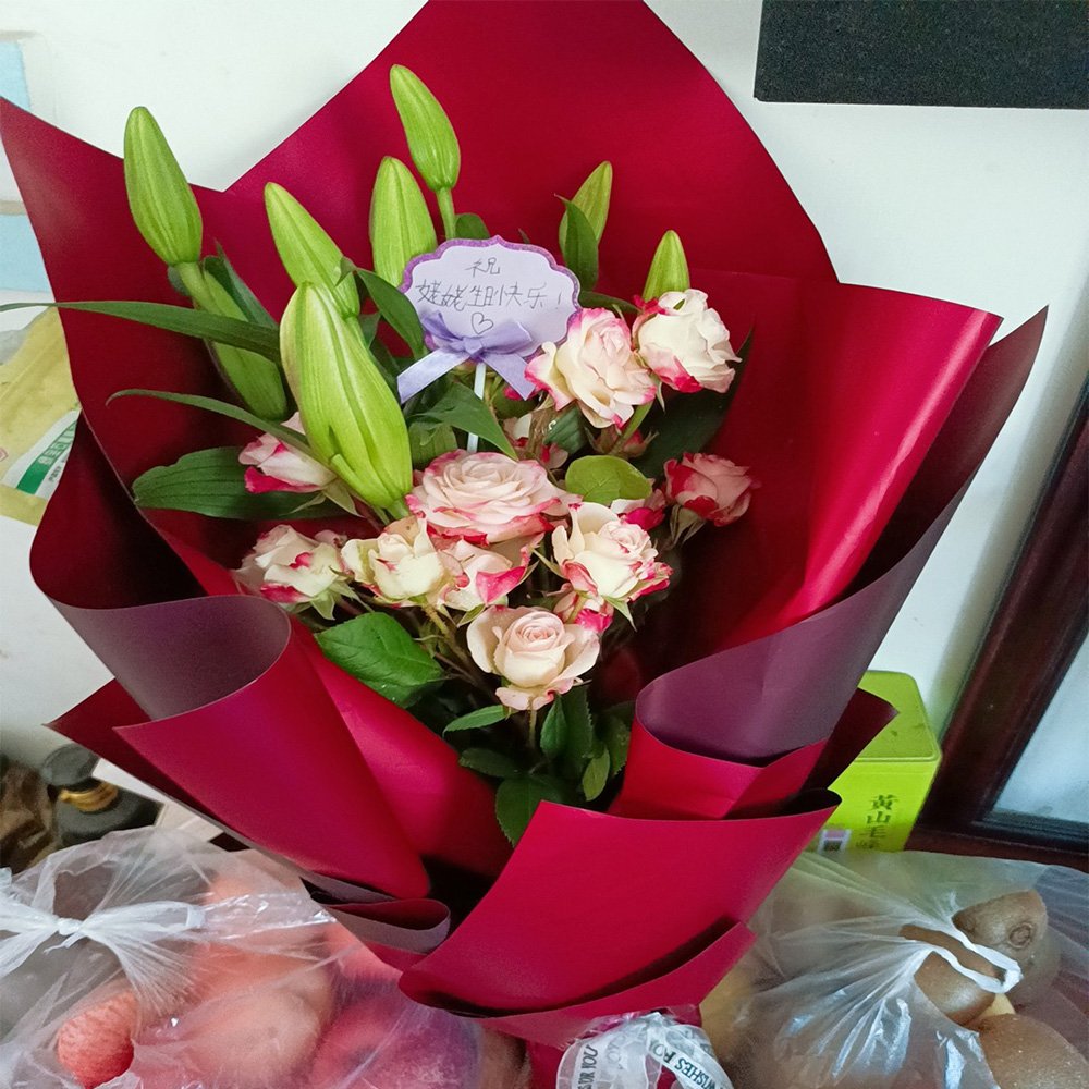 eco friendly custom water proof packing bouquet wrapping paper sheets roll package cellophane packaging flower packing paper