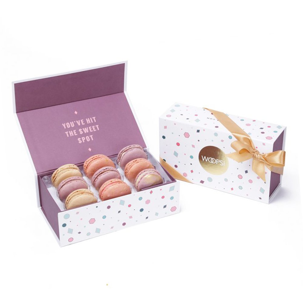 Custom Logo Caixa De Presente Premium Quality Magnetic Catch Chocolate Macaron Packaging Gift Box with Food Grade Blister Insert