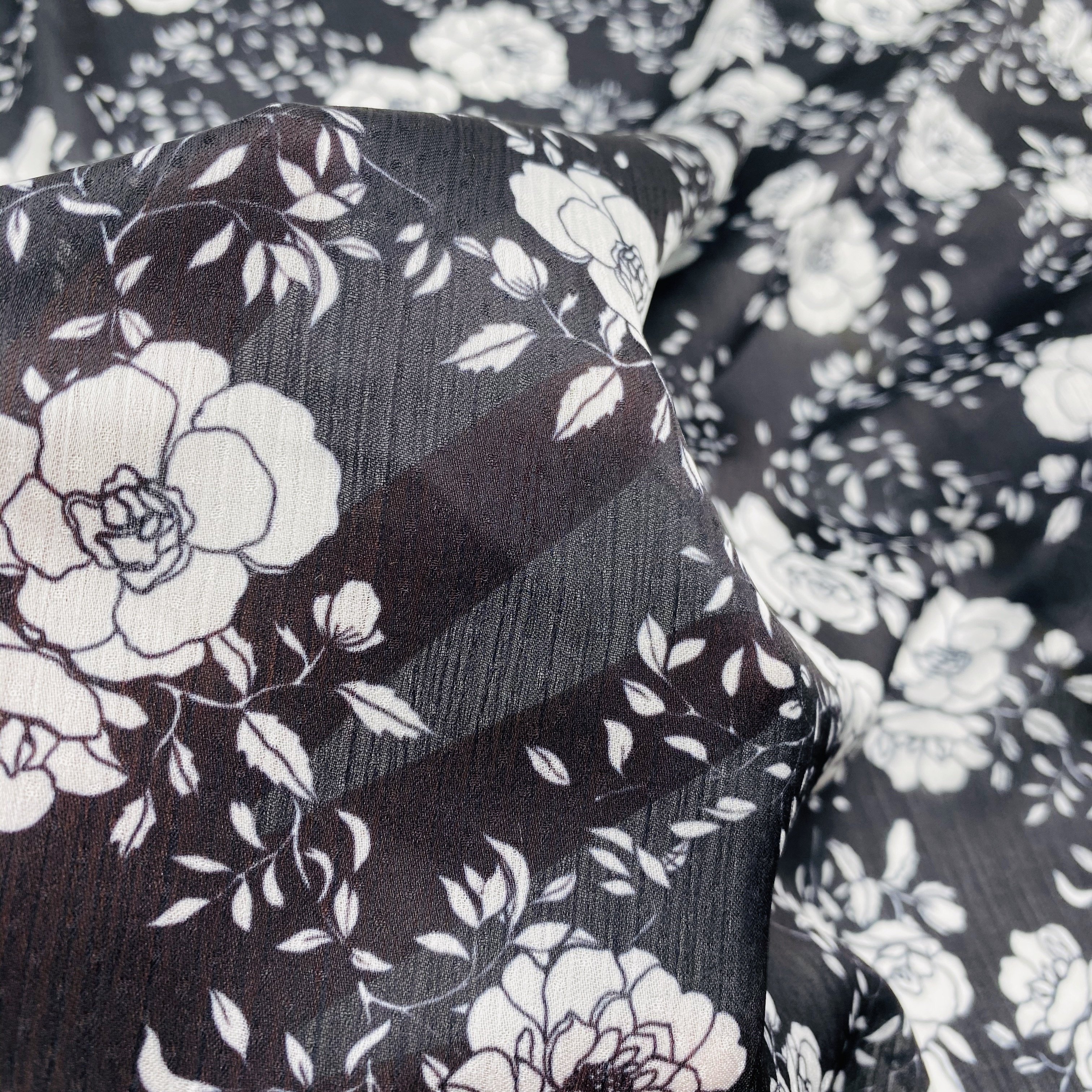 Crepe Chiffon Textile black printed design fabric chiffon Polyester yoryu chiffon Fabric For Ladies dress fabric women clothing
