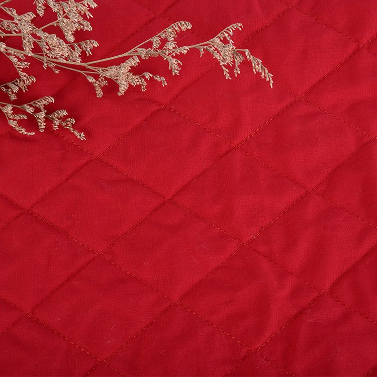 Classical double face diamond pattern quilted lining fabric with different padding for winter jacket