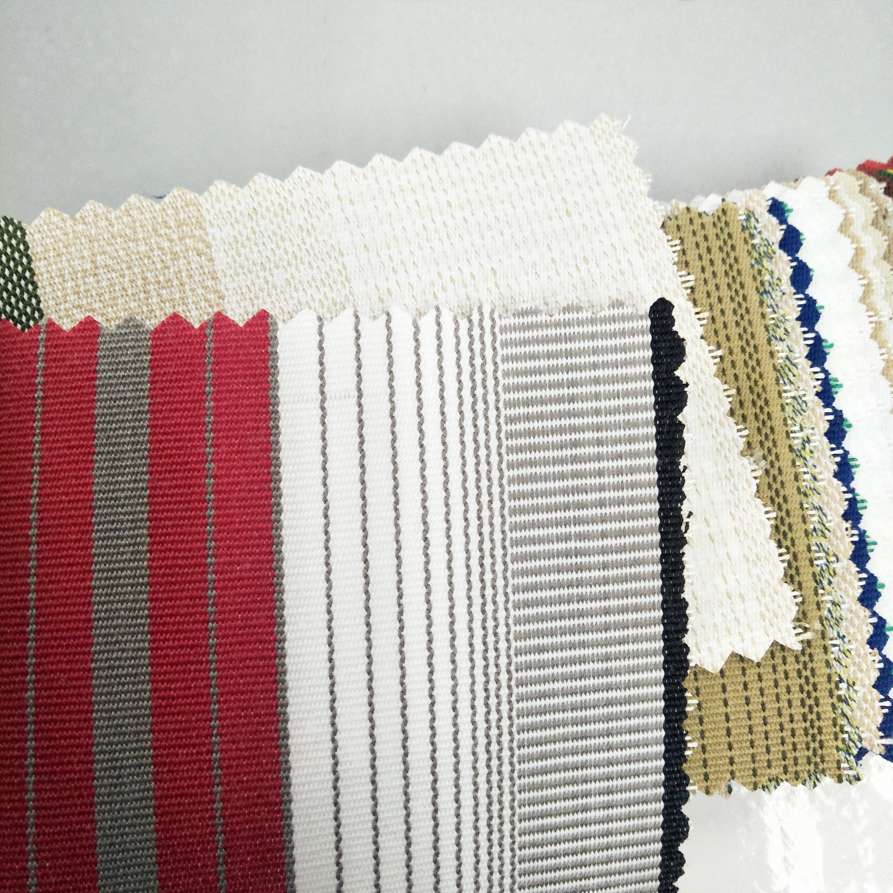 100% Polyester Oxford Yacht Awnig Fabric Anti-Static Feature Woven Pattern Stripes Plain Design 280gsm-350gsm Year Warranty