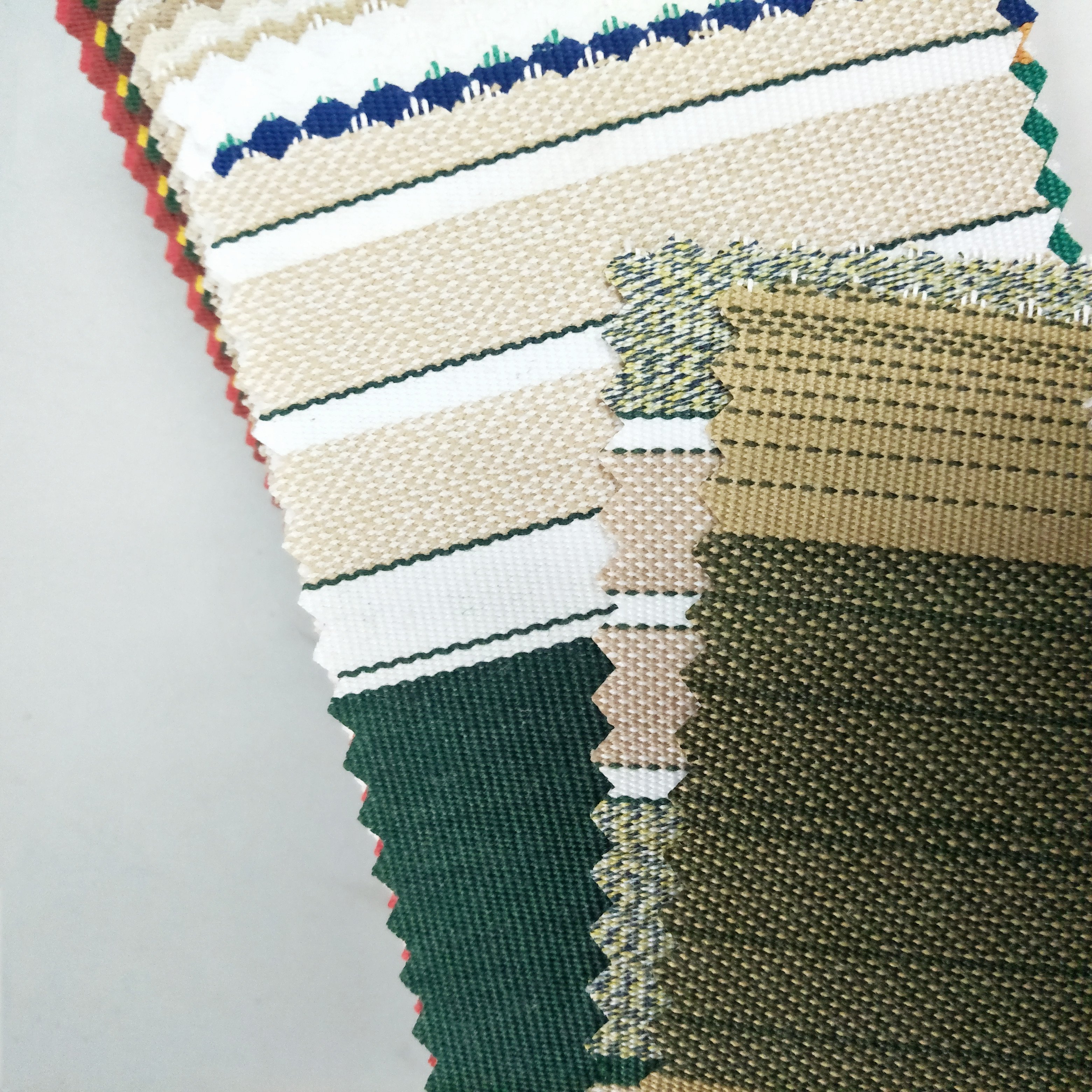 100% Polyester Oxford Yacht Awnig Fabric Anti-Static Feature Woven Pattern Stripes Plain Design 280gsm-350gsm Year Warranty