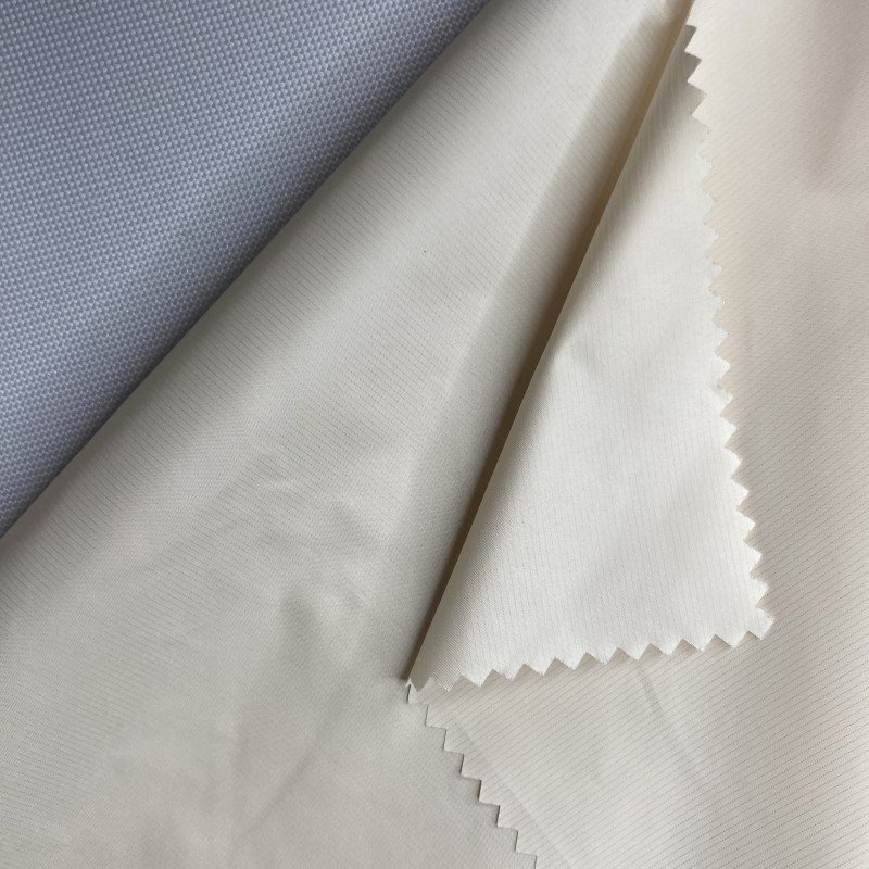 Recommend manufacturing 48D*48D 100%polyester stripe fabric with CIRE finish for trench coat