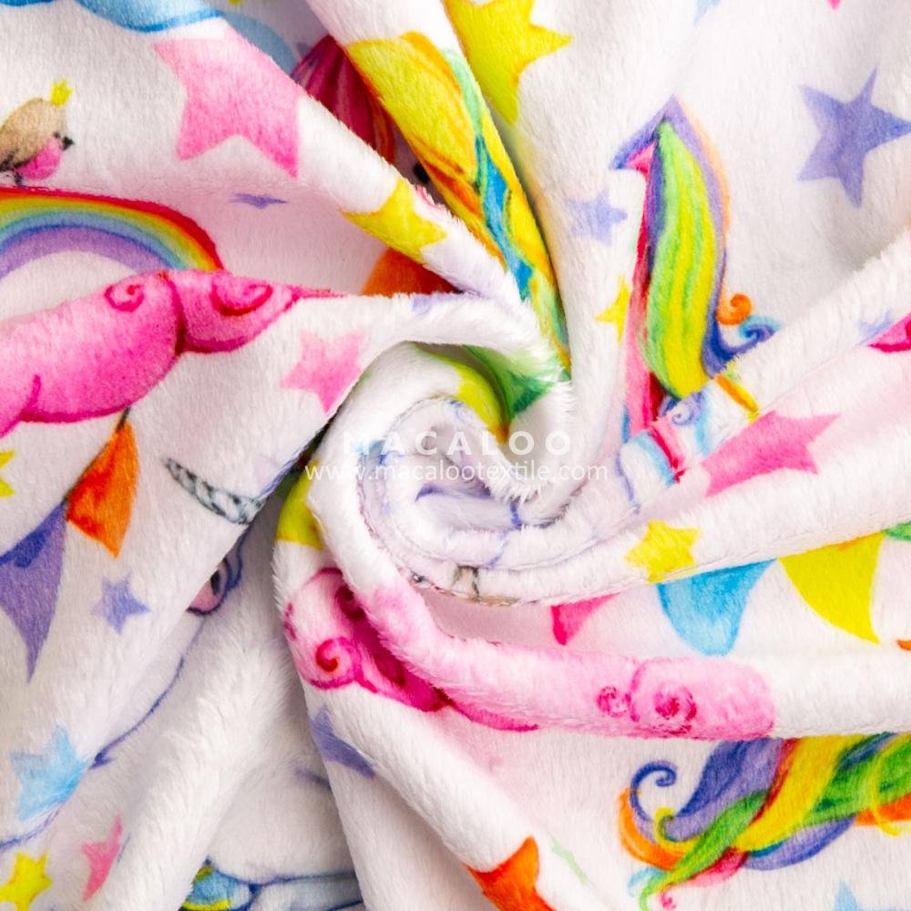 2.5mm pile soft and comfortable fleecy custom Print 100% polyester plush minky fabric for baby cuddle blanket
