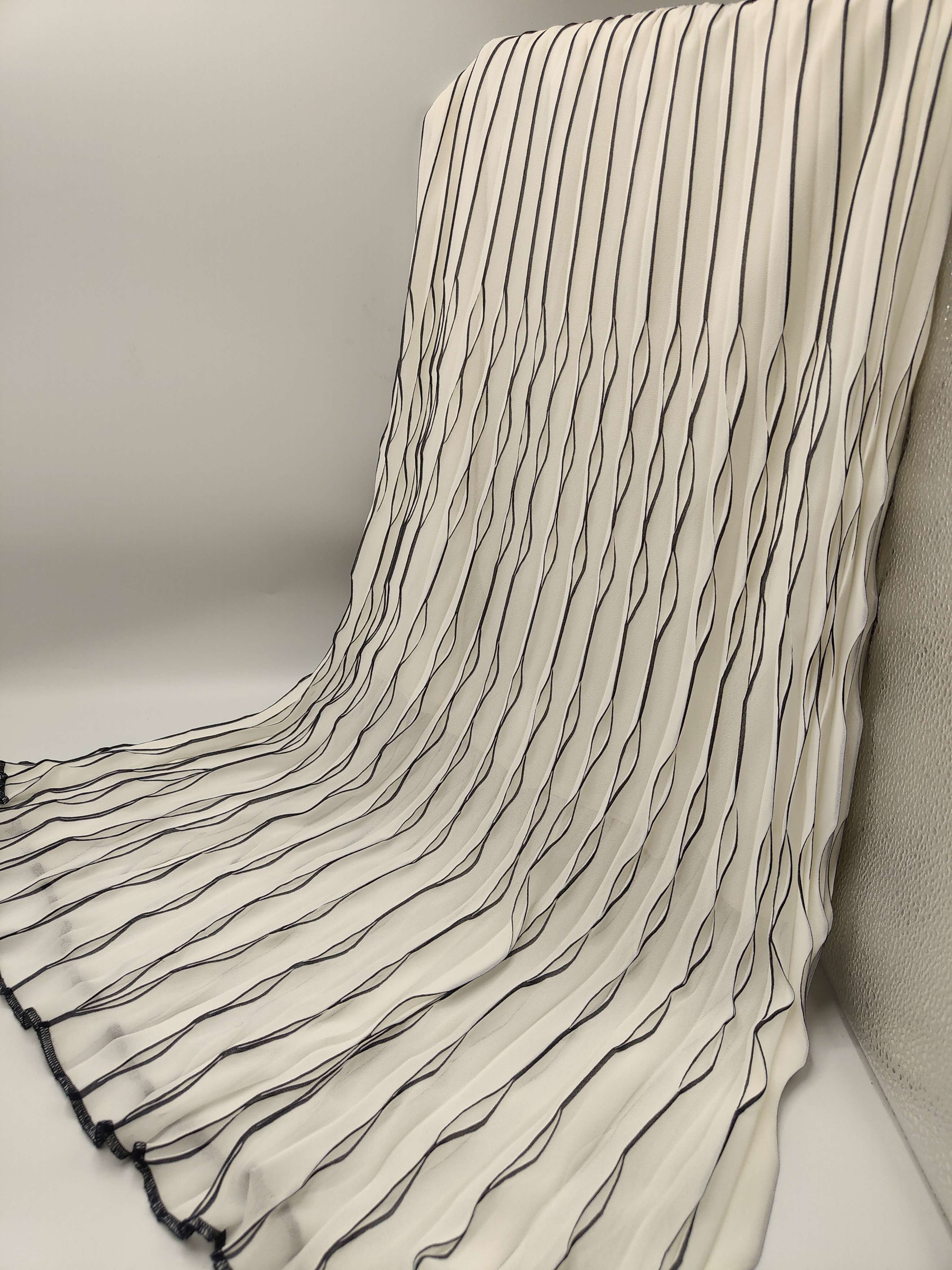 Tissu En Gros Print Fabric Polyester Folided 3d Quality Pleated Chiffon Fabric For Ladies' Skirts
