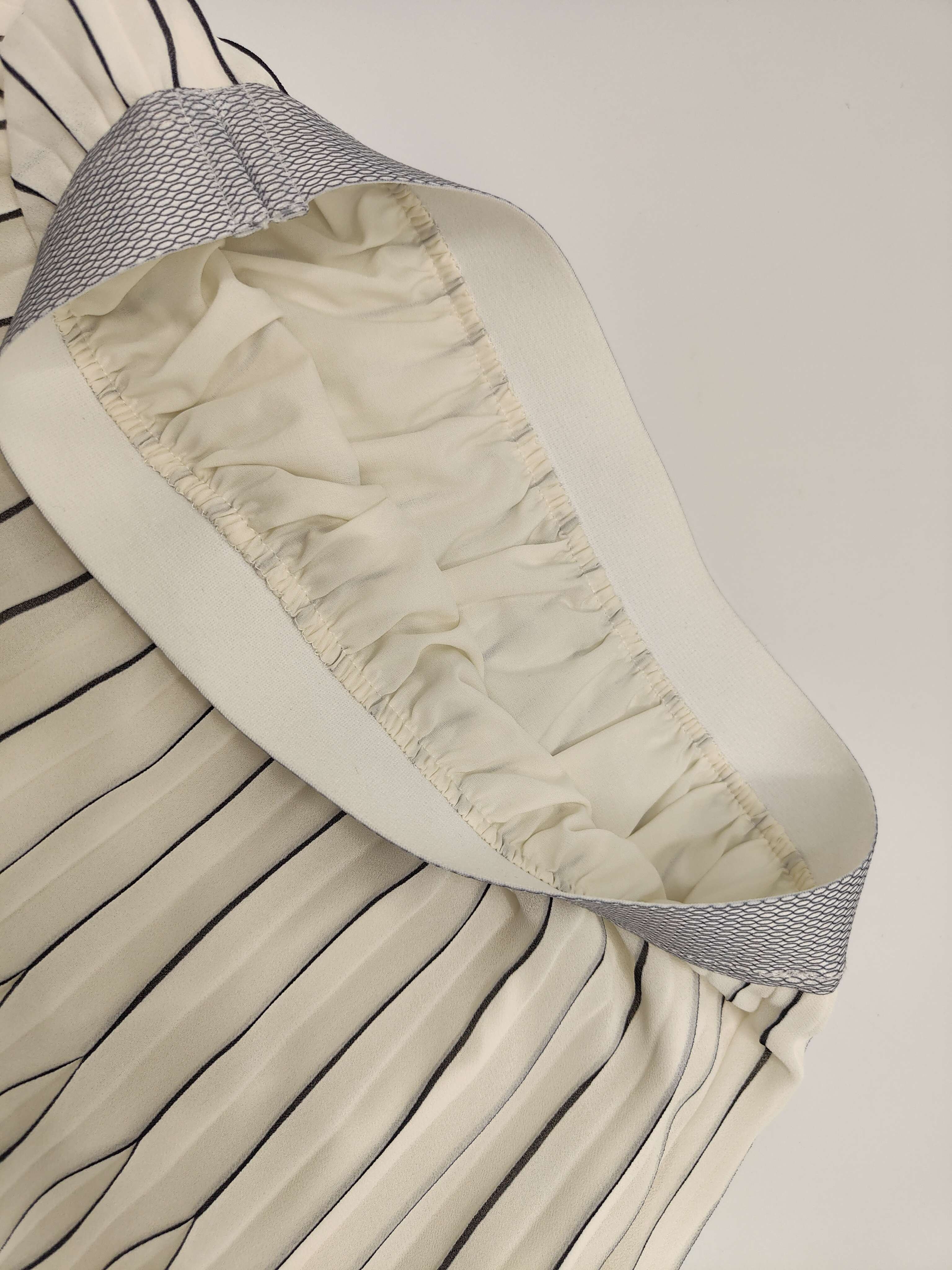 Tissu En Gros Print Fabric Polyester Folided 3d Quality Pleated Chiffon Fabric For Ladies' Skirts
