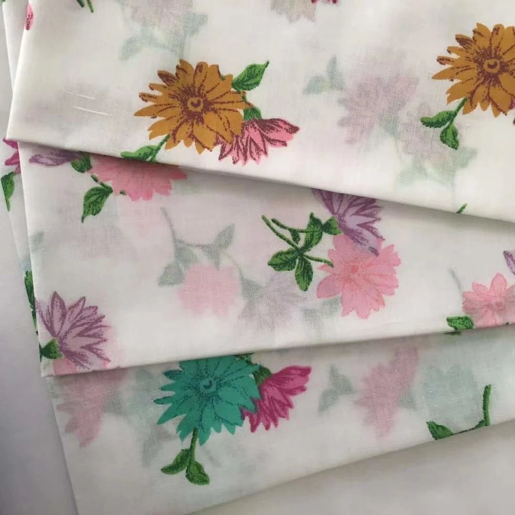 China manufacturer comfortable 65% polyester 35%cotton woven printed 133x72 fabric roll