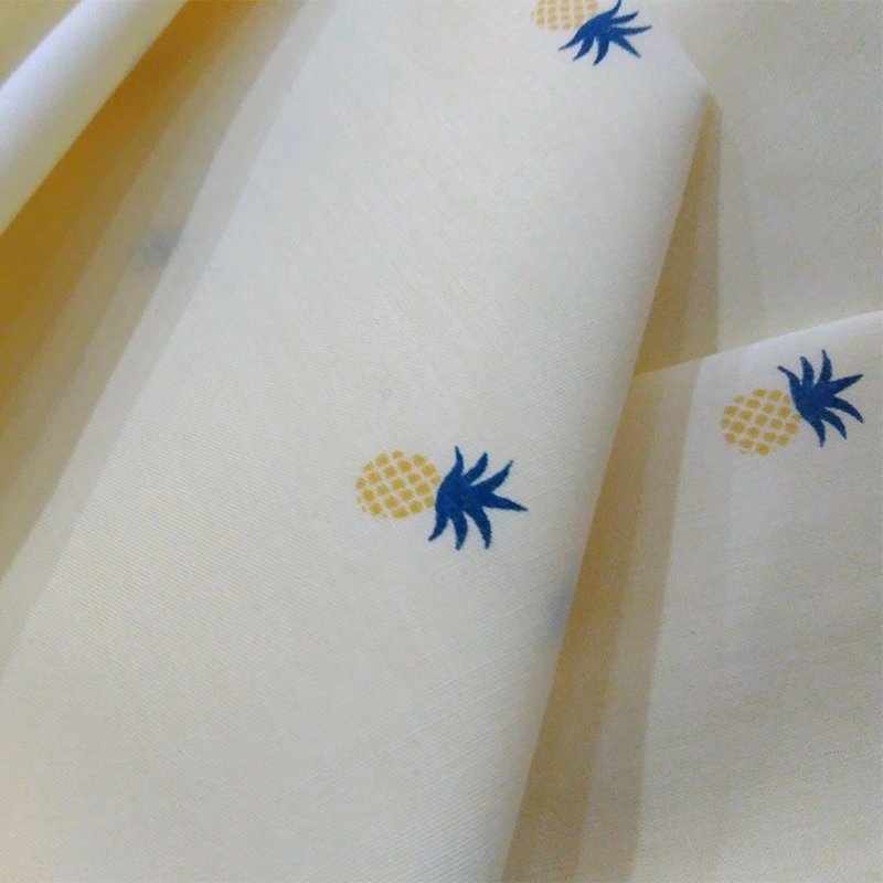 China manufacturer comfortable 65% polyester 35%cotton woven printed 133x72 fabric roll