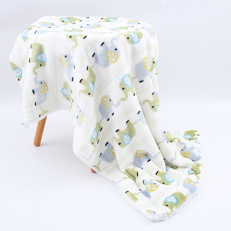 High Quality Super Soft Knitted Cartoon Animal Print Swaddle Blanket Wholesale Baby Bedding for All Seasons