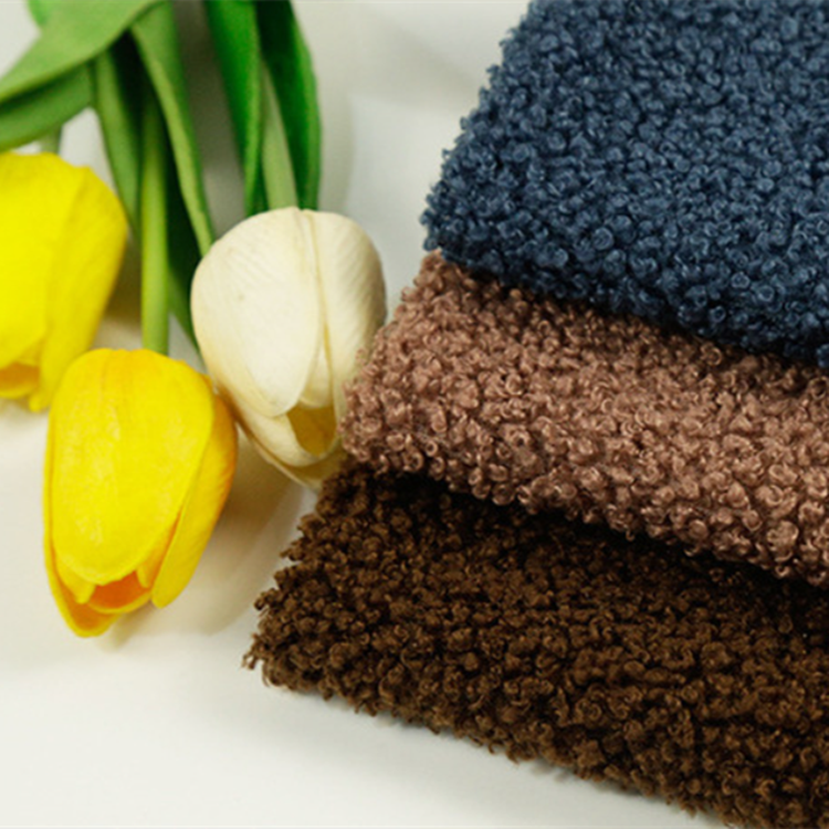 In Stock 100%Polyester Looped Knitted Teddy Velvet Fabric For Toys Clothing