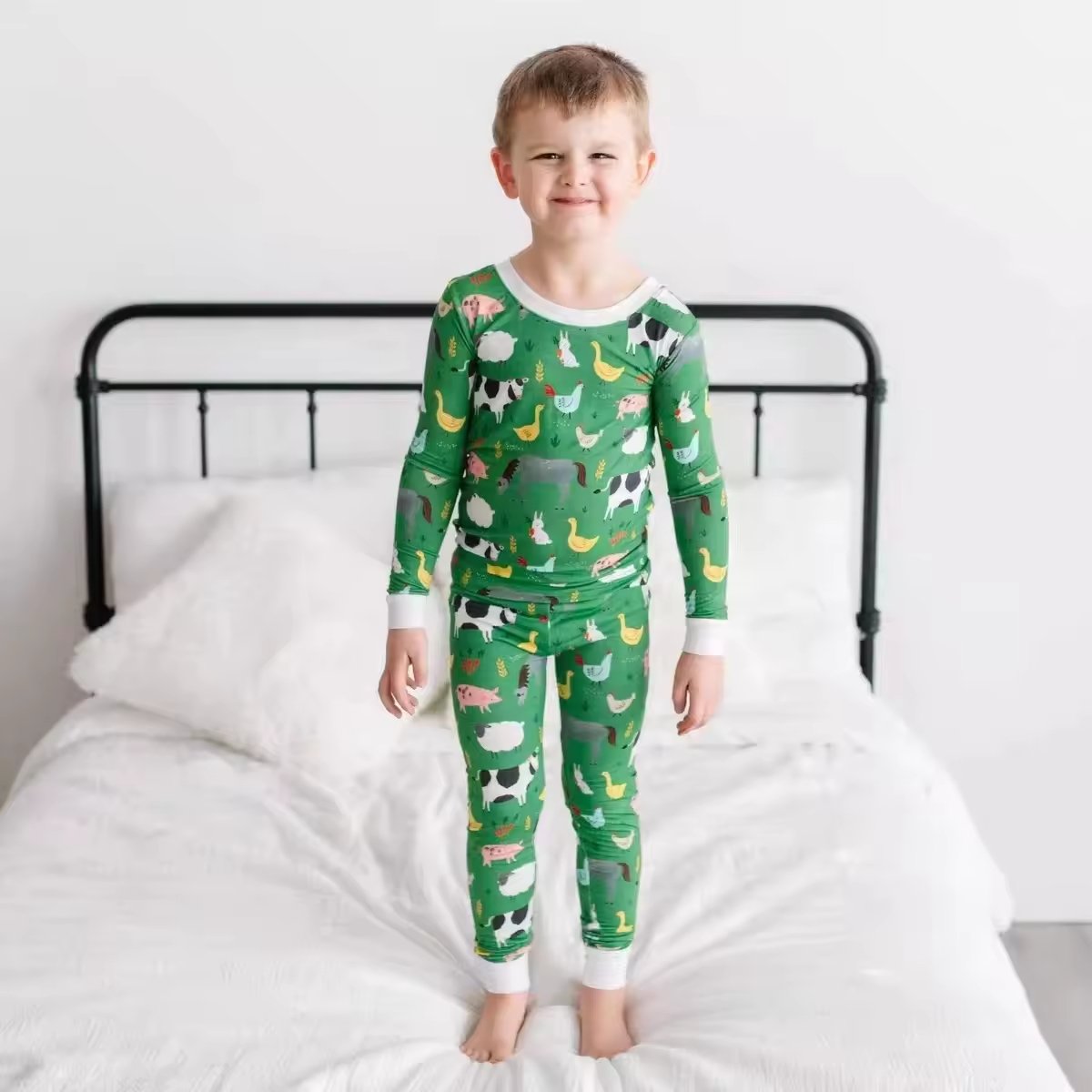 2024 Wholesale Blue Camouflage Kids Printed Footed Baby Bamboo Fiber Pajamas Baby Romper Bamboo Fiber Fabric Sleepwear Rompers