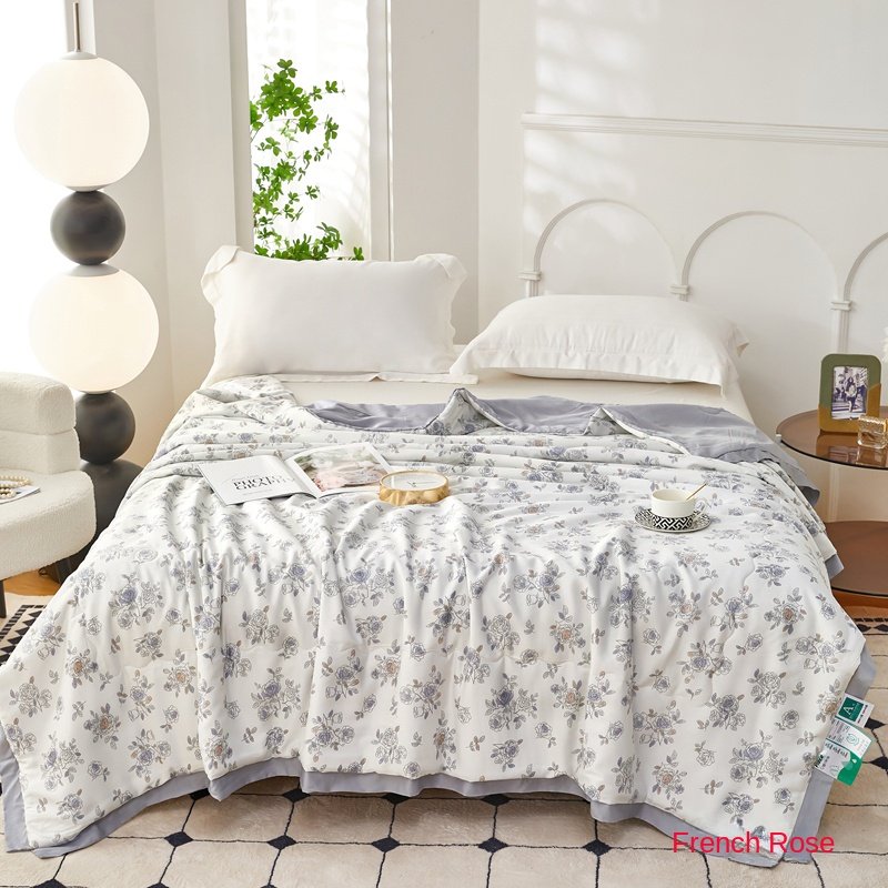 New Design Fiber Cool Air Conditioning Embroidery Solid Quilt For Cool Summer