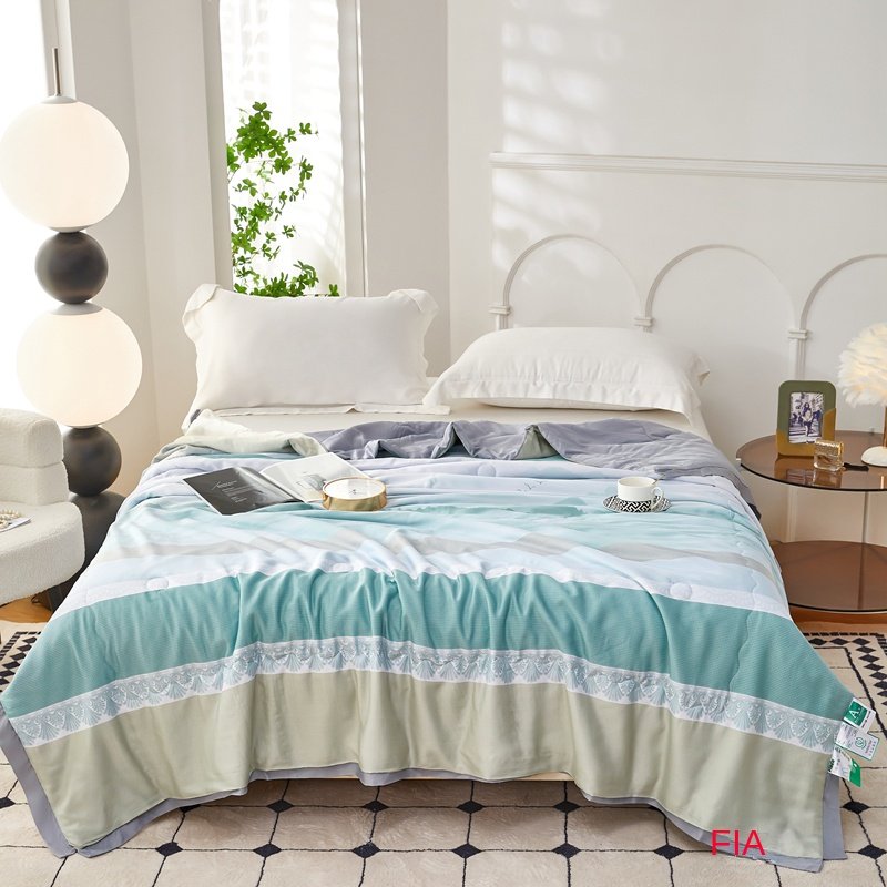 New Design Fiber Cool Air Conditioning Embroidery Solid Quilt For Cool Summer