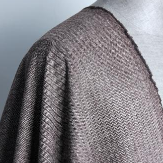 Hot selling 45% cotton 55% linen 140gsm Strip two-tone chambray style colorful cotton soft yarn dyed slub linen shirting fabric