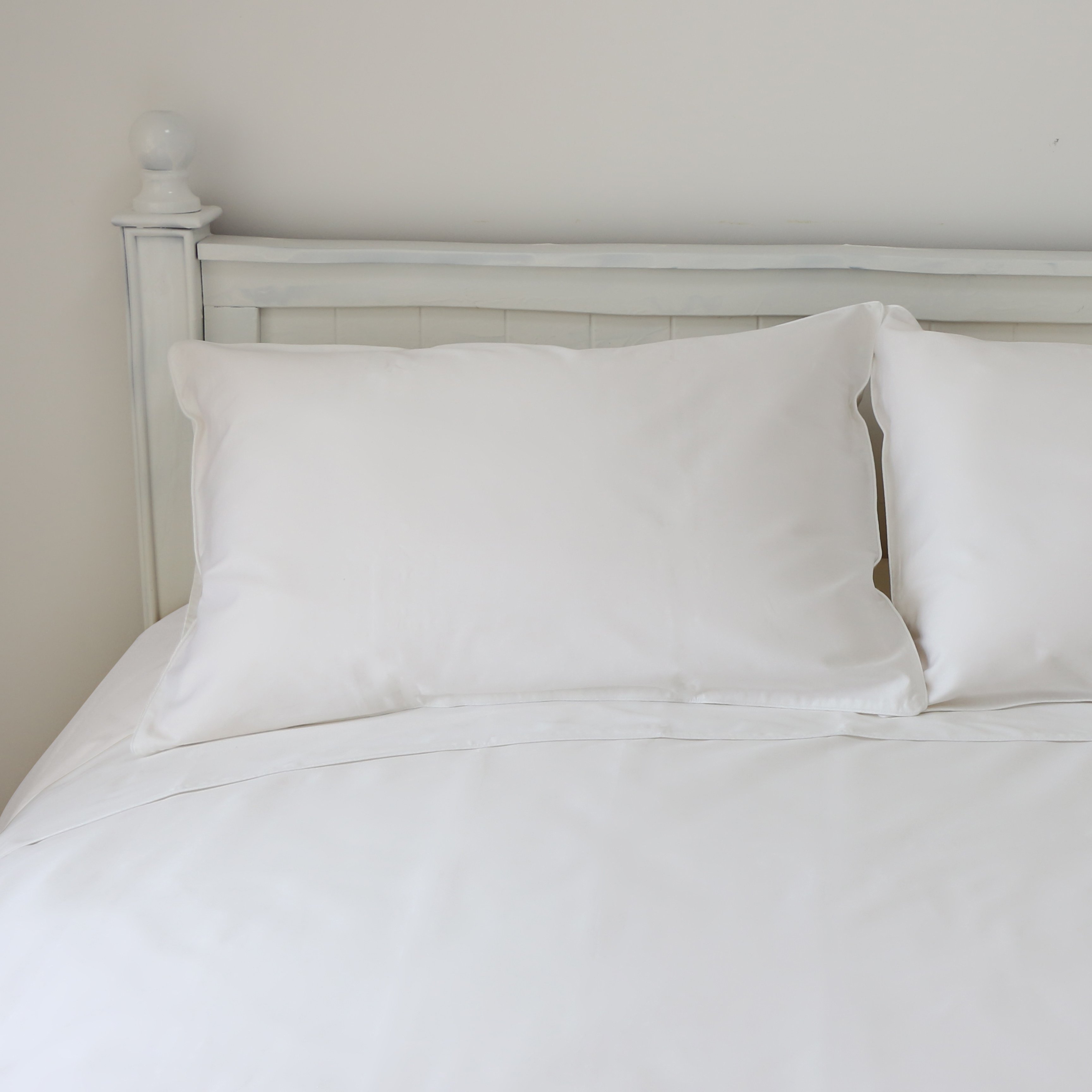 Hotel Supplies 100% Cotton Sateen Bed Linen Woven Solid Sustainable 4 Pcs Bleached White Sheet Duvet Cover Bedding Set