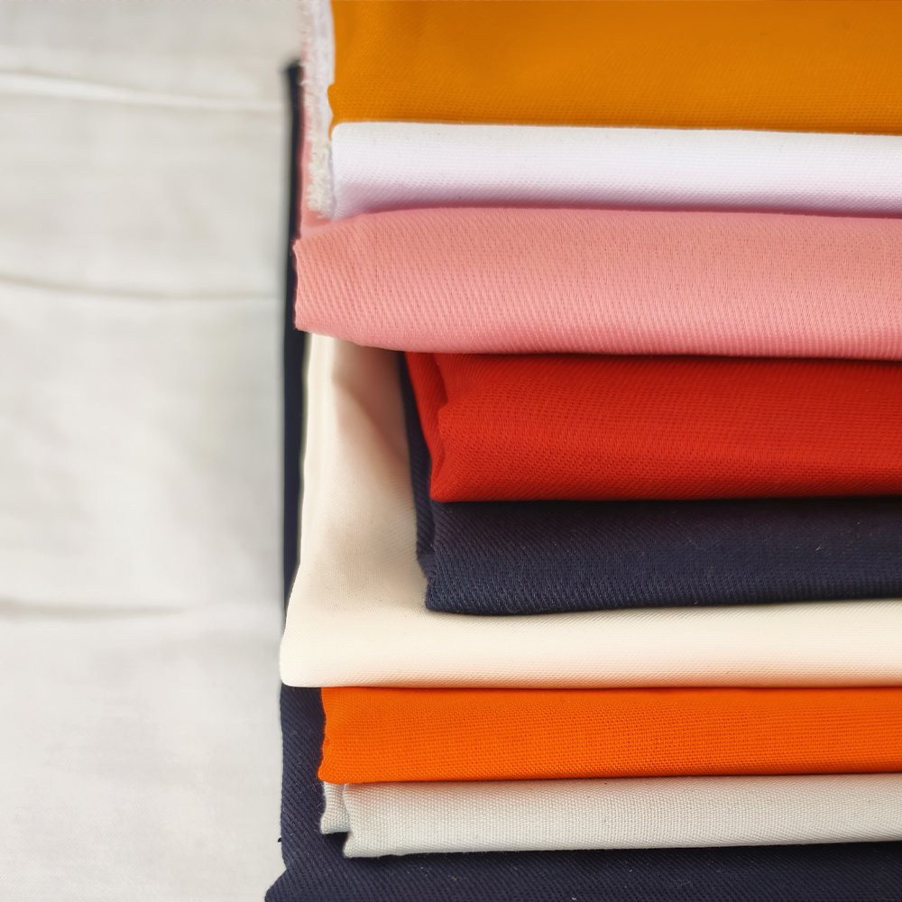 High Quality Polyester Cotton Twill Tracksuits Woven and Ripstop with Anti-UV Feature for Cars Home Textiles Accessories