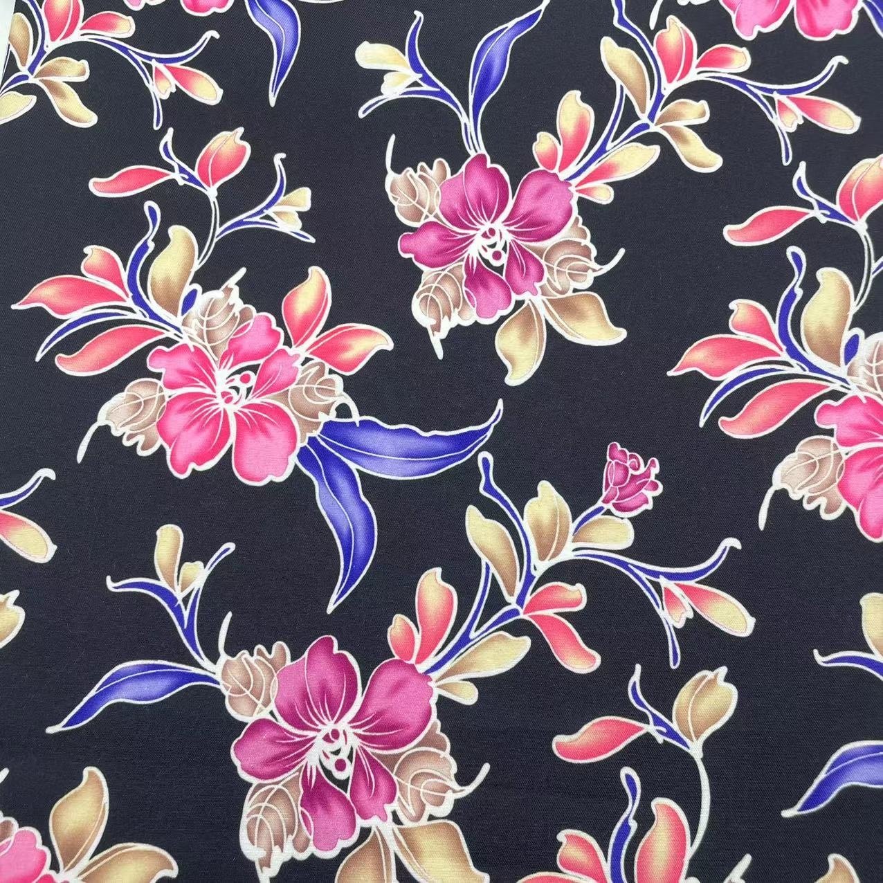 New Products Low Price 110Gsm Woven Printed 100% Polyester Twill Peach Skin Fabric For Home Textiles