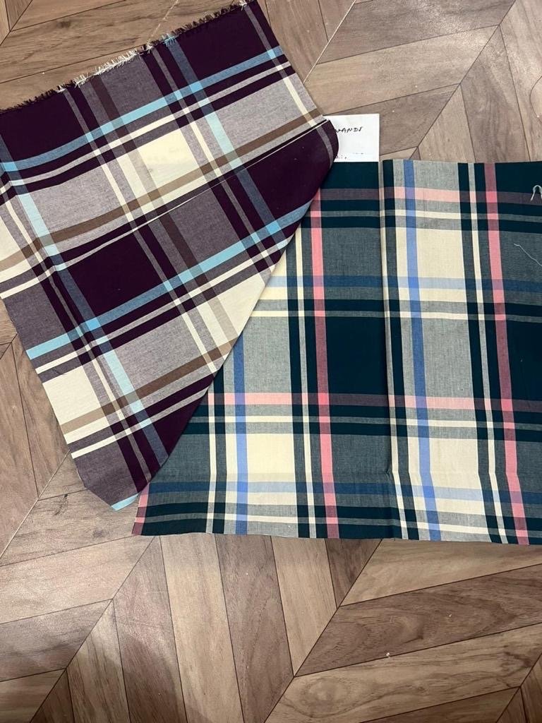 High Quality 100% Linen Poplin Shirting Fabric Dyed Stock Yarn-Dyed Check Printed Dress Use Woven Different Colors Designed