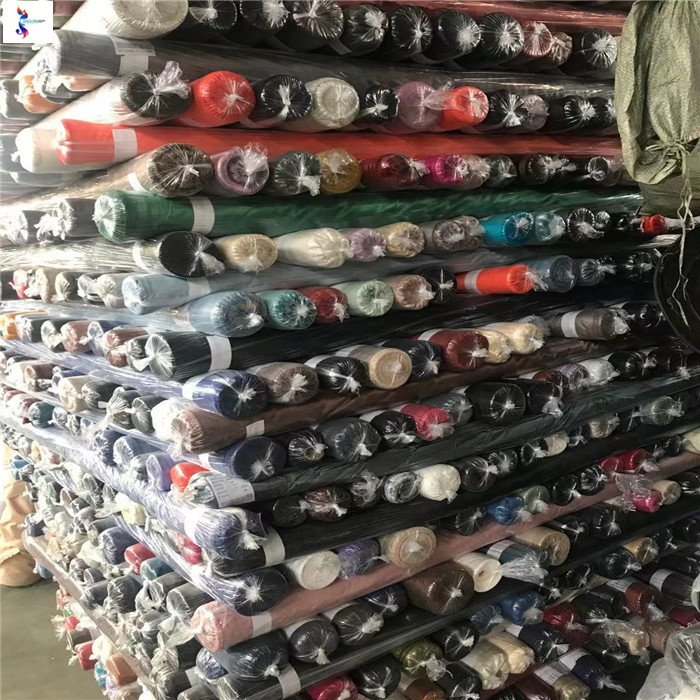 Hot Sale Comfortable Woven 100% Polyester Woven fabric taffeta plain dyed stock lot fabric