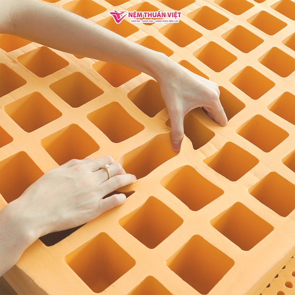 Furniture Beds Cover High Quality Knitted Fabric Memory Foam Single King Queen Super Full Size Mattress Natural Latex Mattresses
