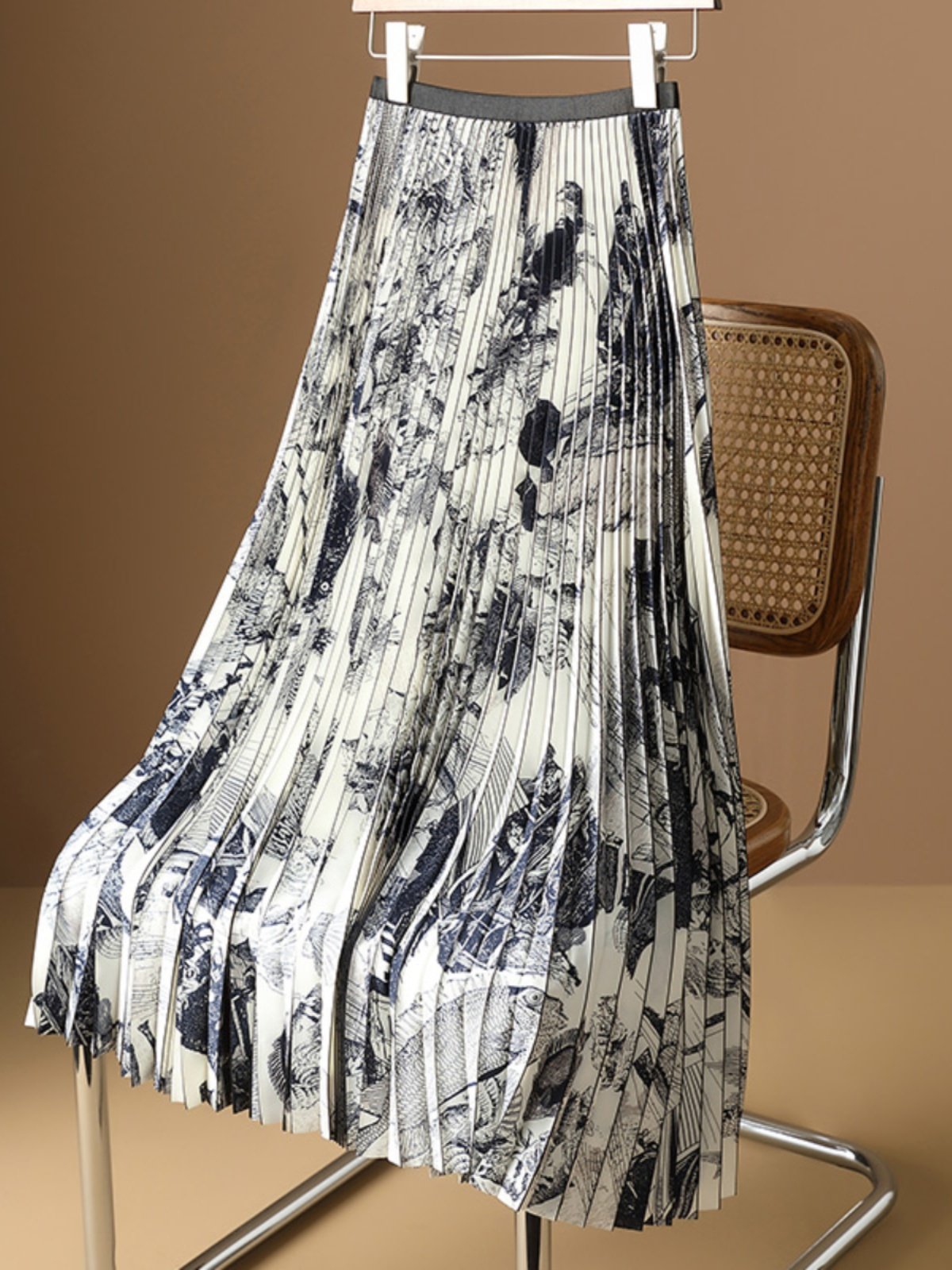 Hot Selling Fashionable Polyester Printed Boho Pleated Fabric High Quality Clothing Fabrics For Dress