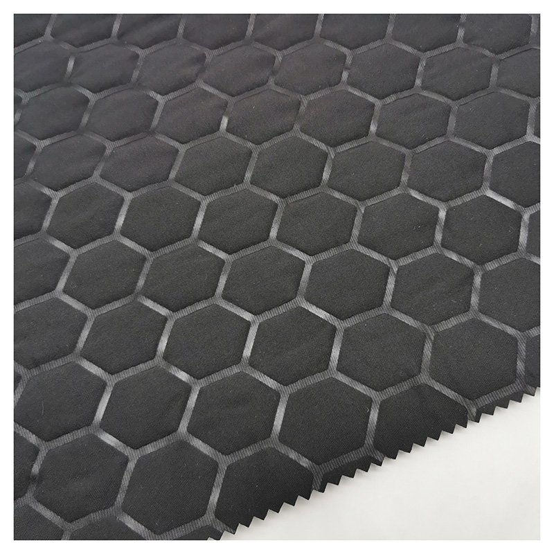 quilting fabric waterproof 100% polyester pongee football embossing quilted fabric for winter jacket
