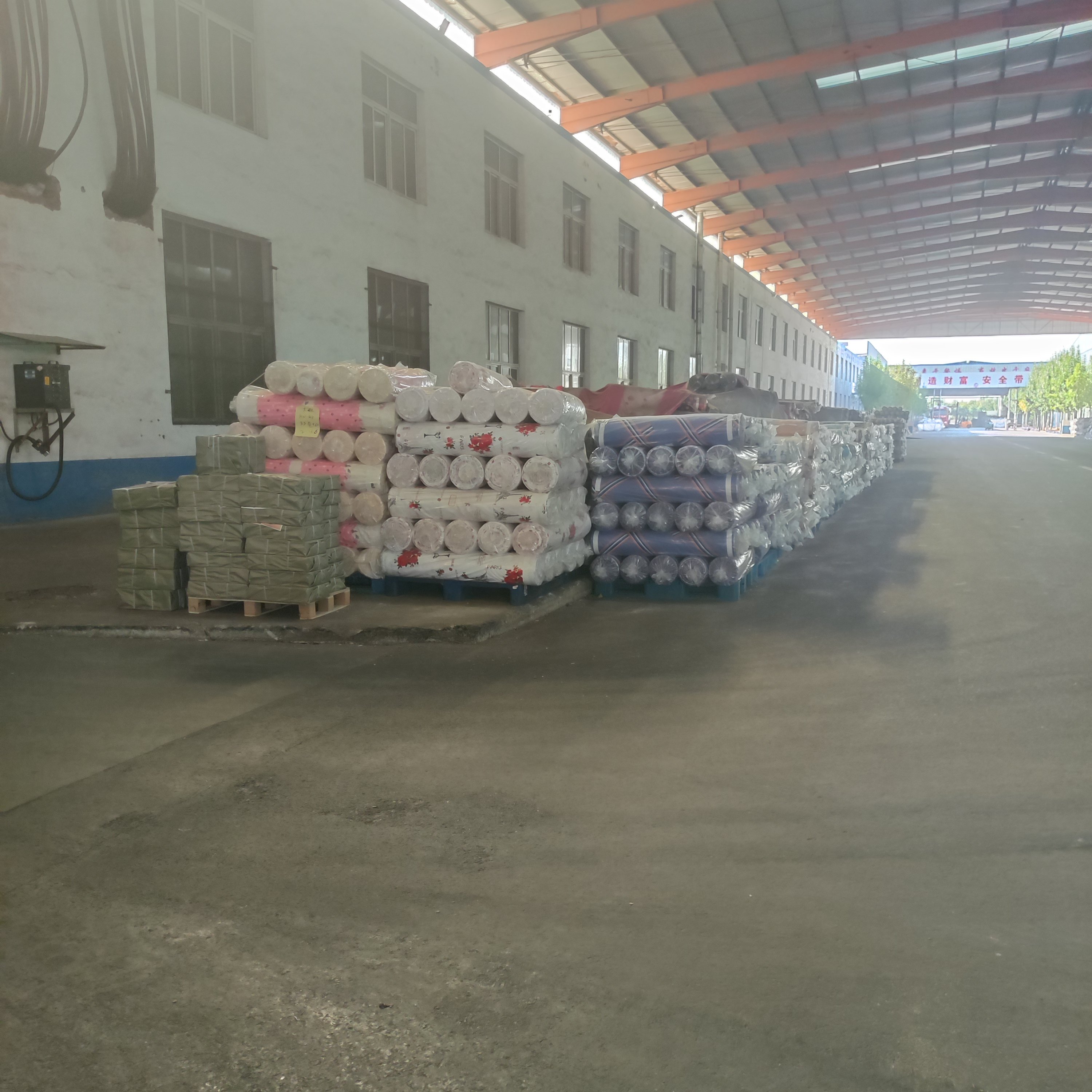 Factory price 100% polyester printed fabric for home textile bed sheet