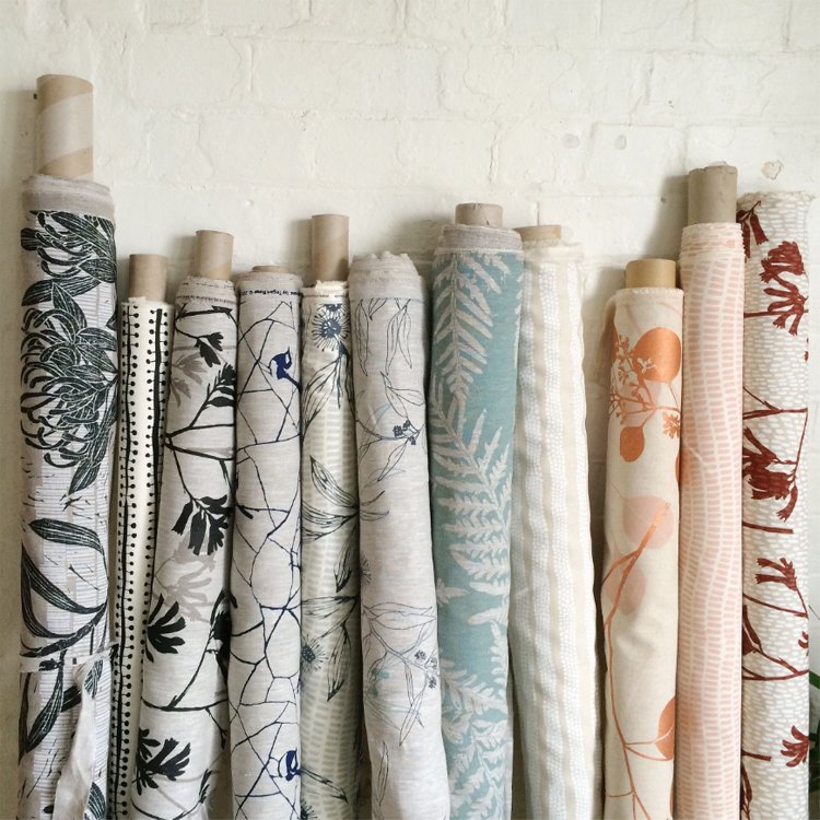 Eco friendly french 100% pure flax organic soft no moq custom design woven weave lightweight digital printed linen fabric