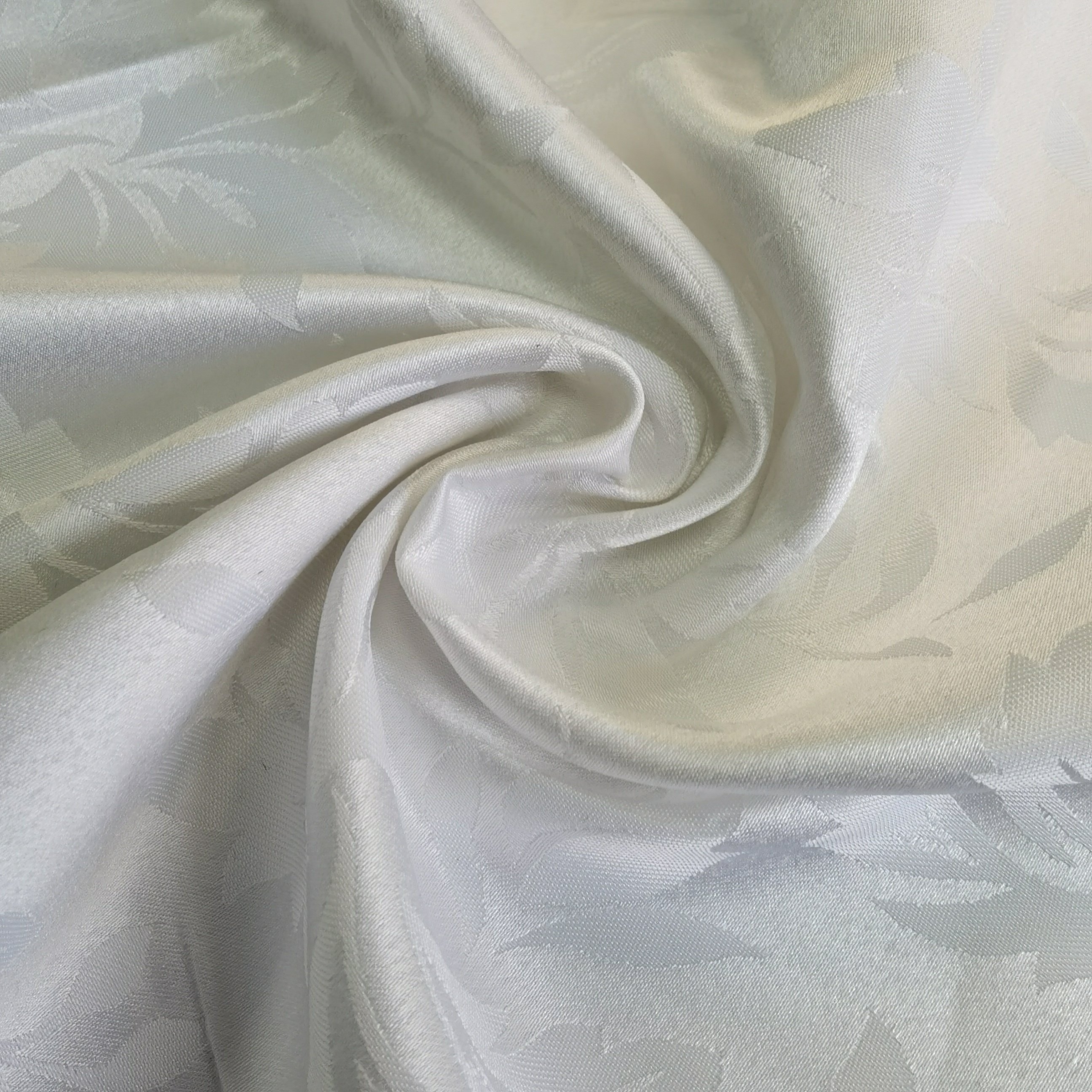 New Design Elegant White Flower Jacquard Polyester Curtain Fabric