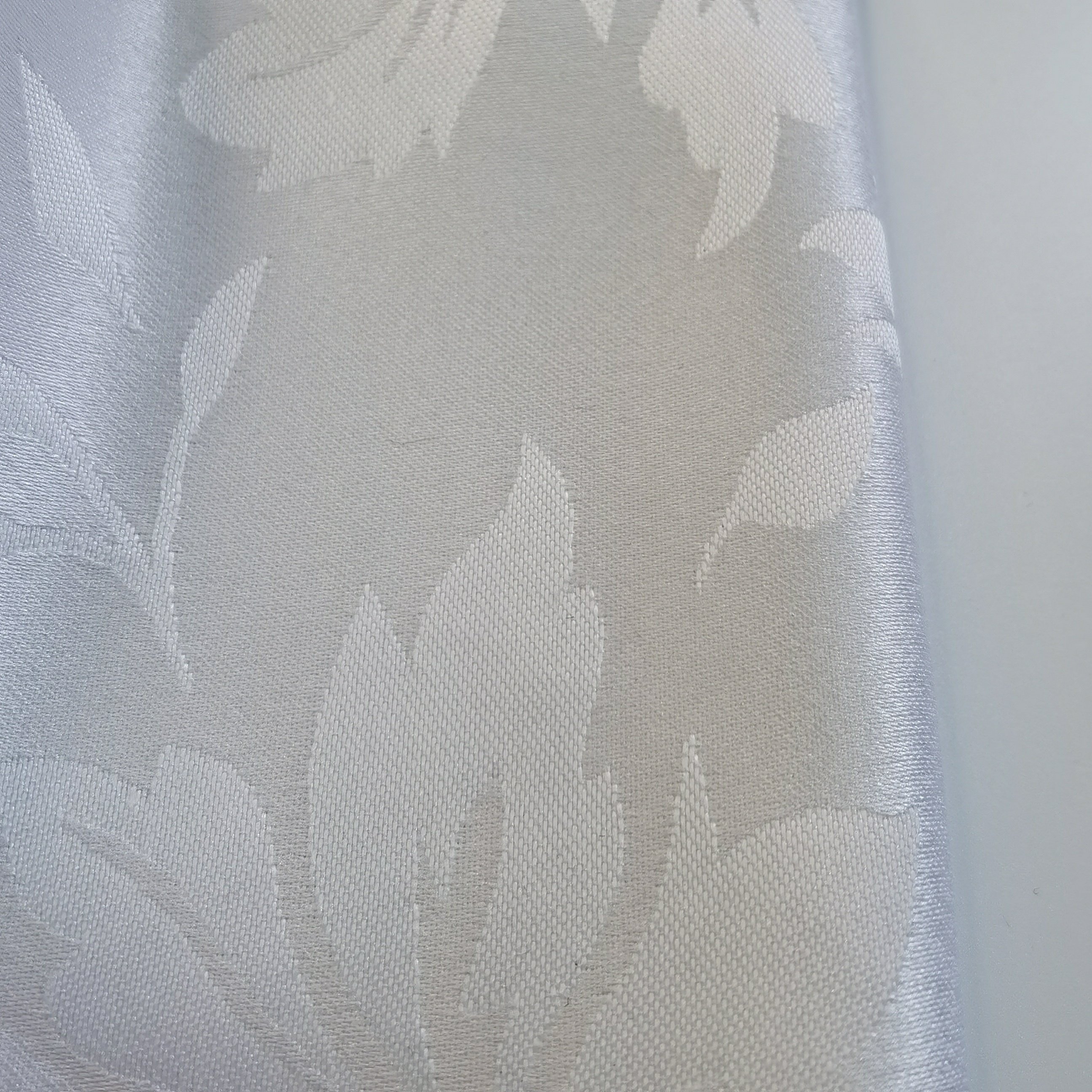 New Design Elegant White Flower Jacquard Polyester Curtain Fabric