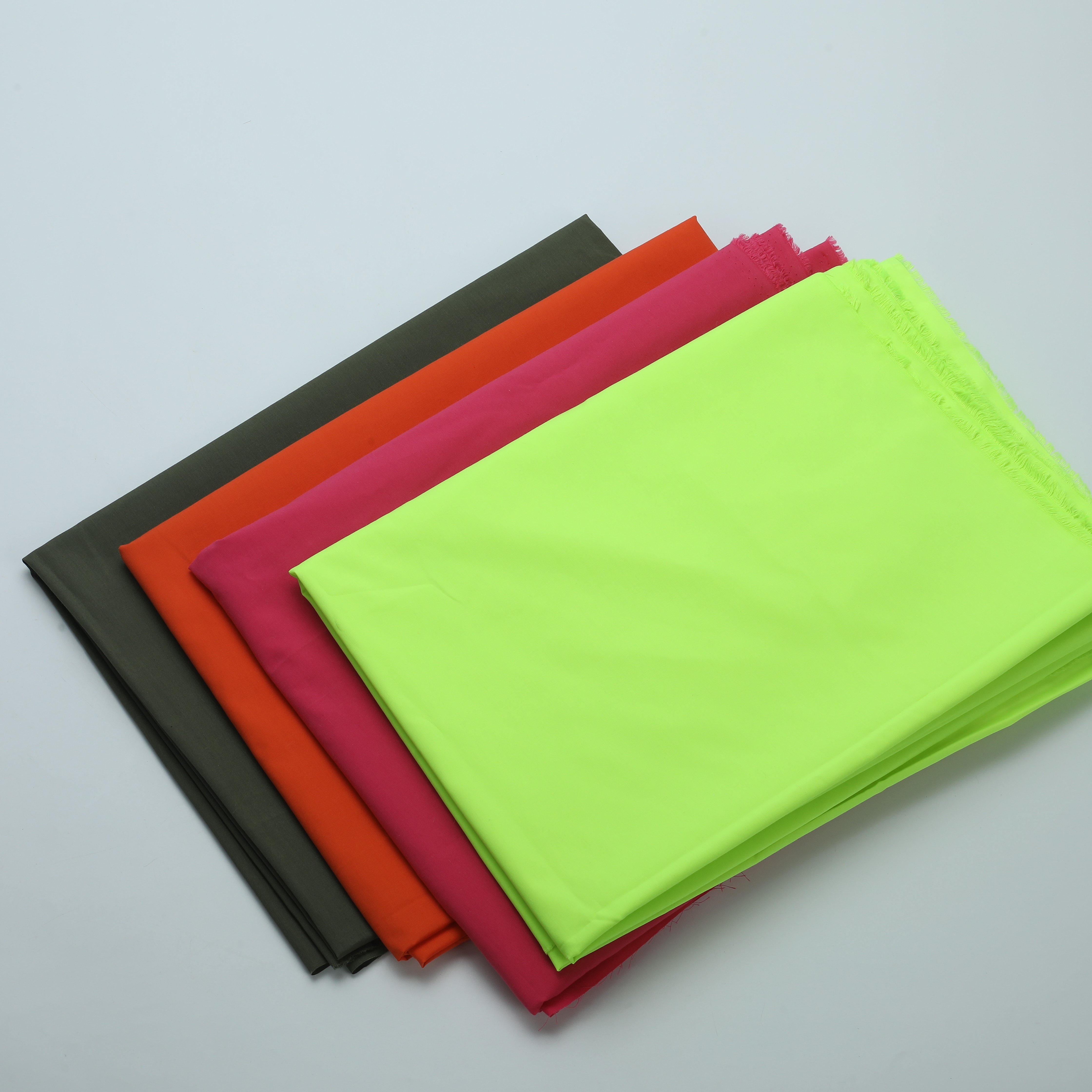 "Cotton-Polyester Woven Fabric 30% Cotton 70% Polyester Blend"