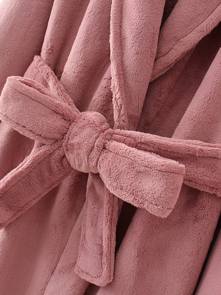 Fashion Thick Customized Quality Flannel Velvet Hoodie Soft Hand-feel Warm Fiber Pink Long Pajamas Robe Sleepwear Sleep Romper