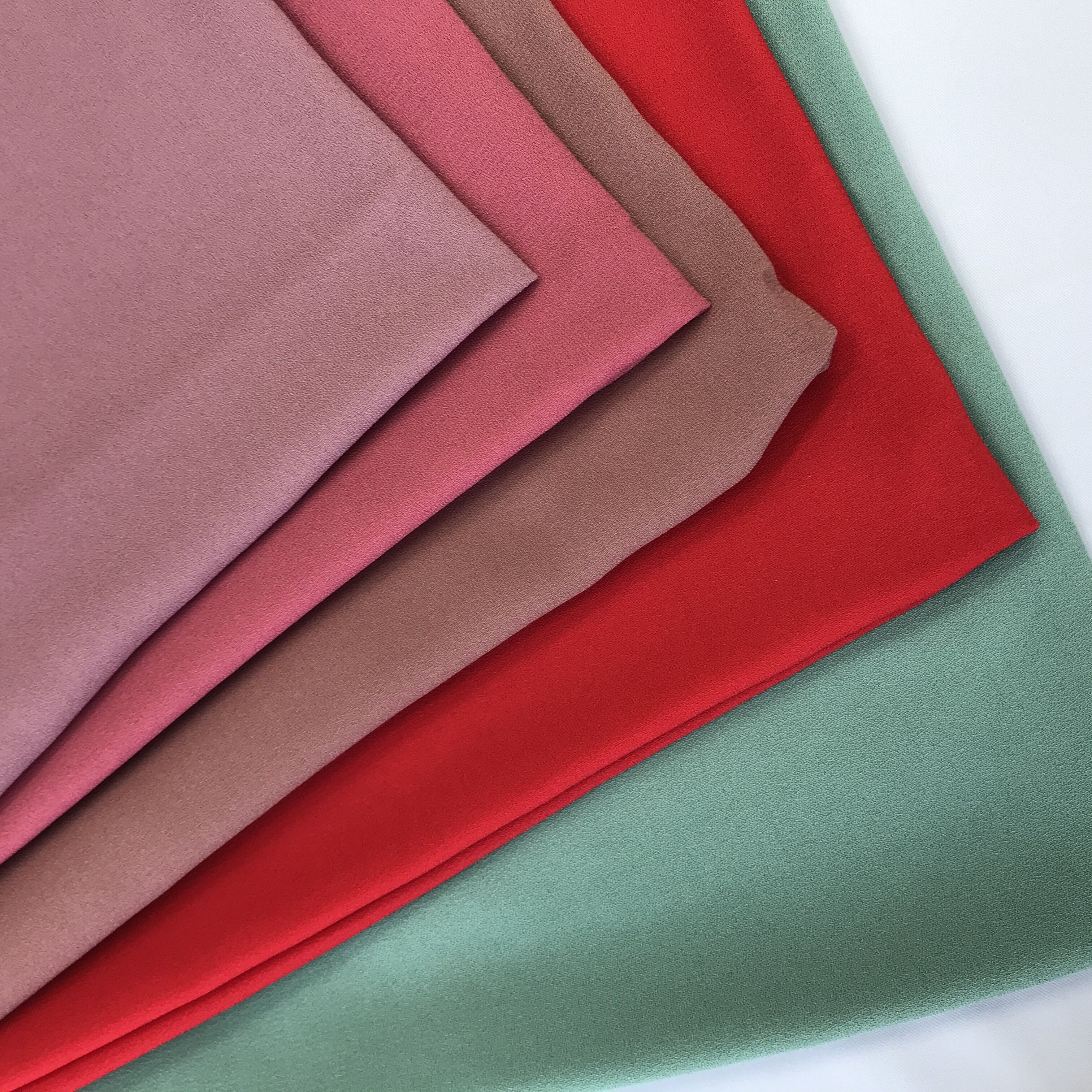 2023 Custom long size plain color scarf bubble chiffon hijab scarf women heavy chiffon scarf