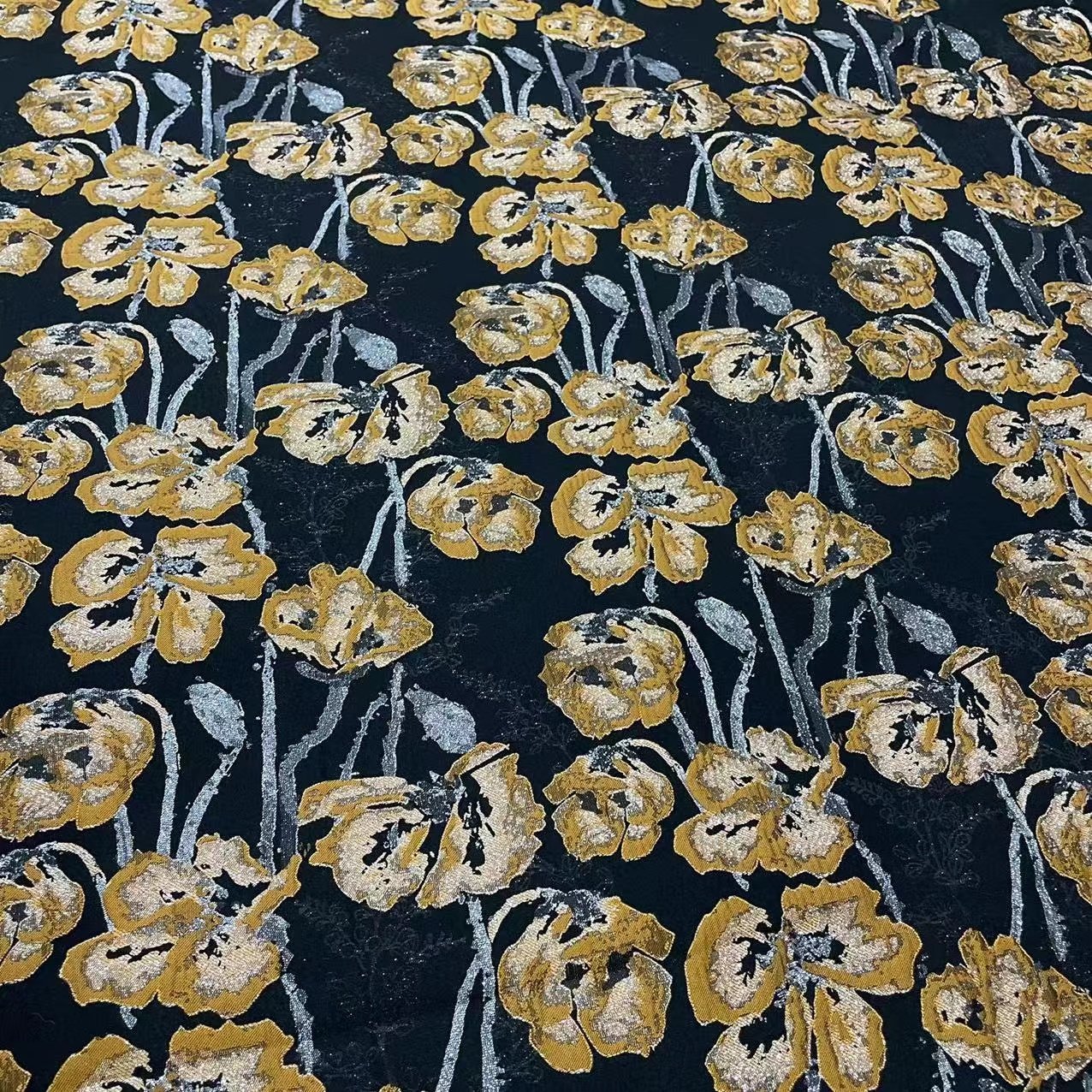 Fashion yarn dye elegant 3d flower jacquard brocade fabrics for ladys dress garments