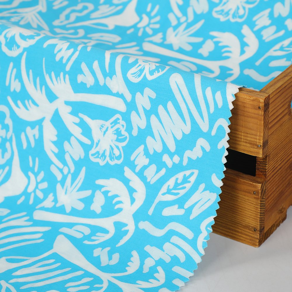 Hot Sale Wholesale breathable Fabric in New Blue Ground Design Print have 100% Cotton with Smooth Hand Feeling