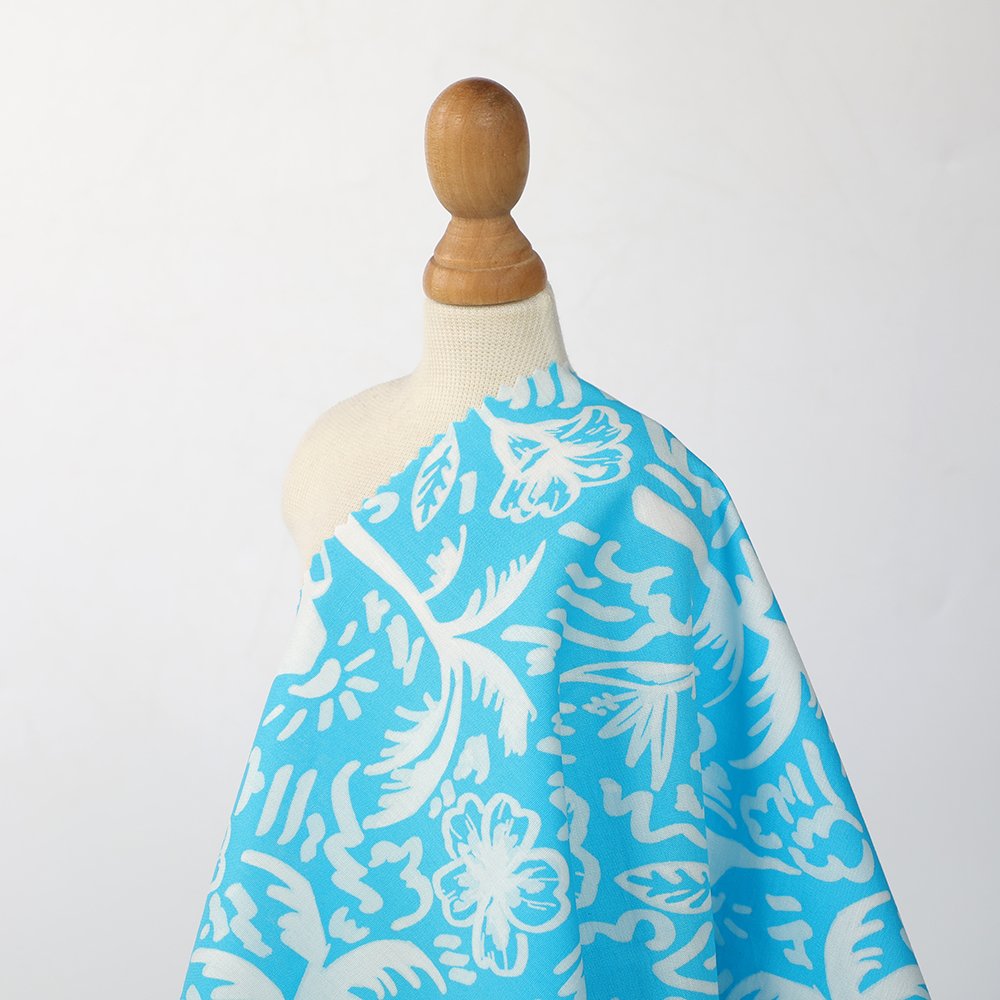 Hot Sale Wholesale breathable Fabric in New Blue Ground Design Print have 100% Cotton with Smooth Hand Feeling