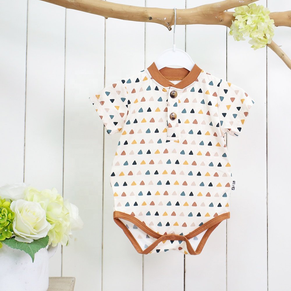 Hot Sale Summer New Design Bamboo Baby Romper Unisex Infant Short Sleeves Button Closure Knitted Cotton Fabric Printed Design
