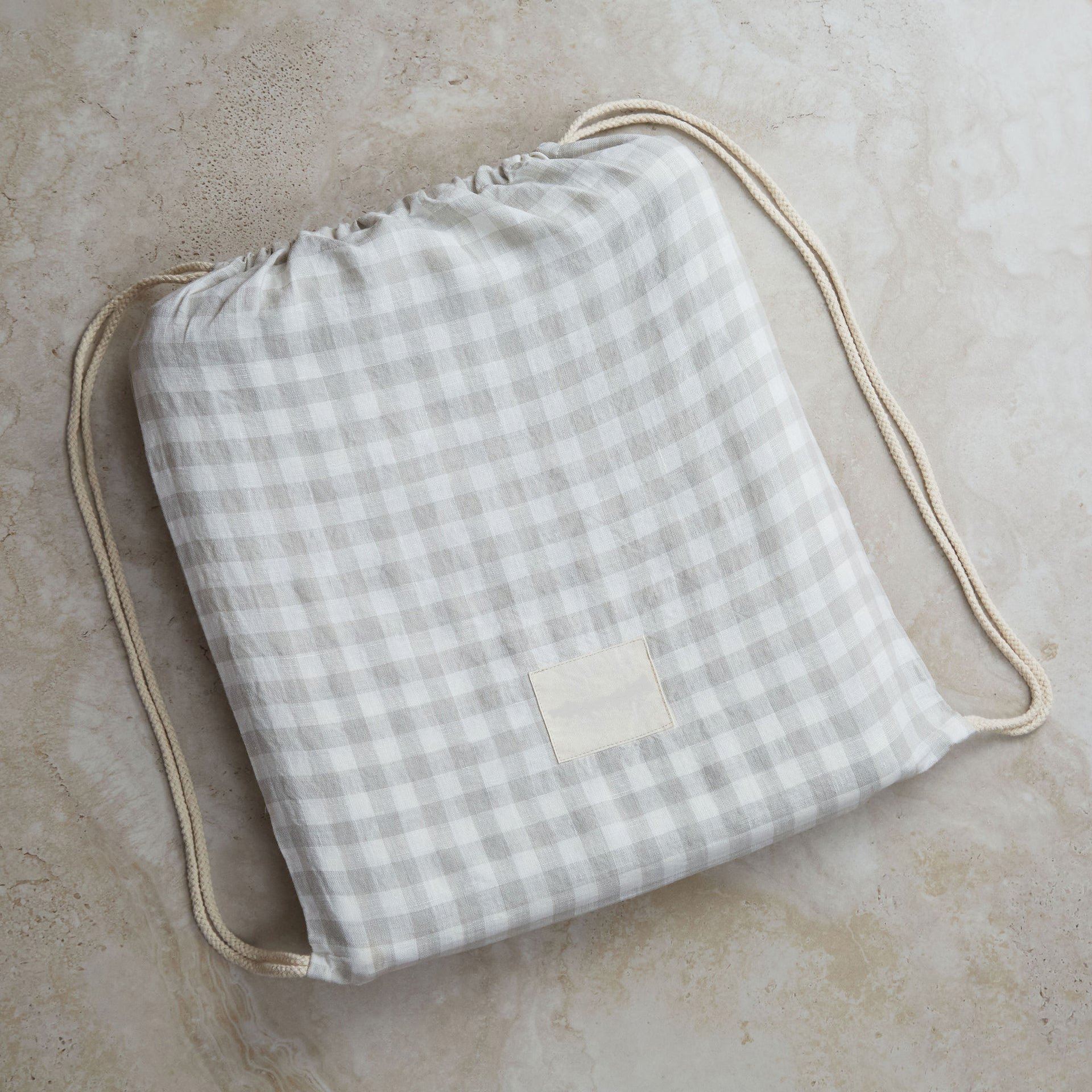 2024 Hot selling 100% linen material sheer comfortable grid striped rolls of fabric wholesale
