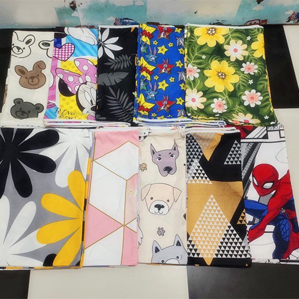 Indonesia market 90gsm brushed microfiber polyester bed fabrics printed bedsheet fabric in roll packing