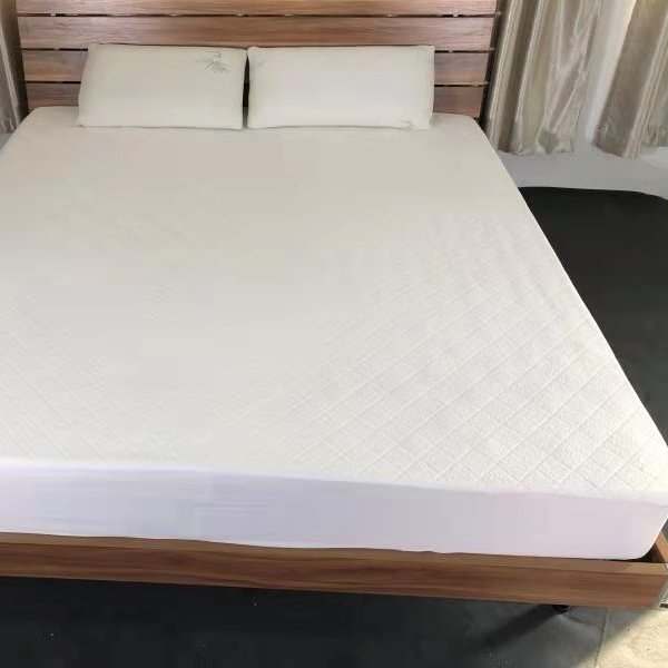 Hot Selling Waterproof Spring Mattress Protector Baby Crib Sleeping Pad Hypoallergenic Bamboo Memory Foam Mattress Cover