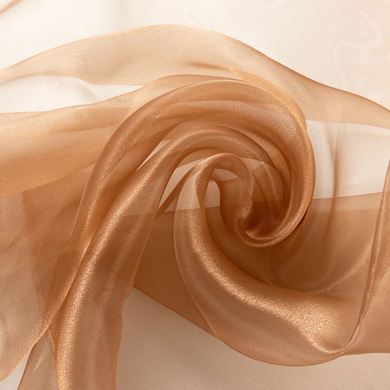 Light Weight 100% Polyester Solid Color Thin Woven Stiff Plain Organza Fabric for Wedding Dress/Veil/Fashion Dress/Curtain